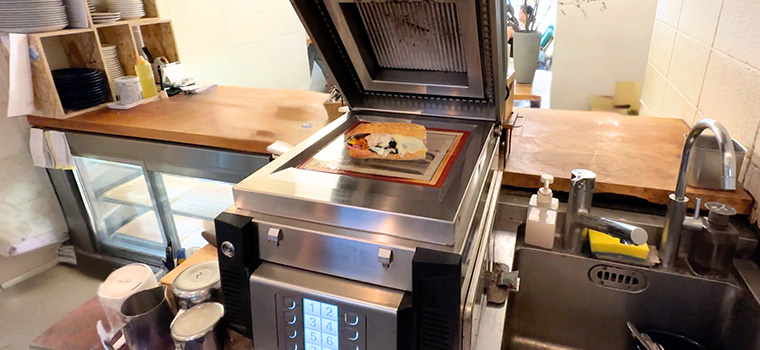 カフェテラス バンク